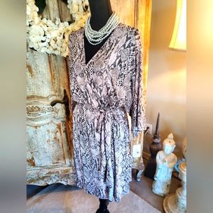 New with Tags Pink Snake print Robe. Size XXL